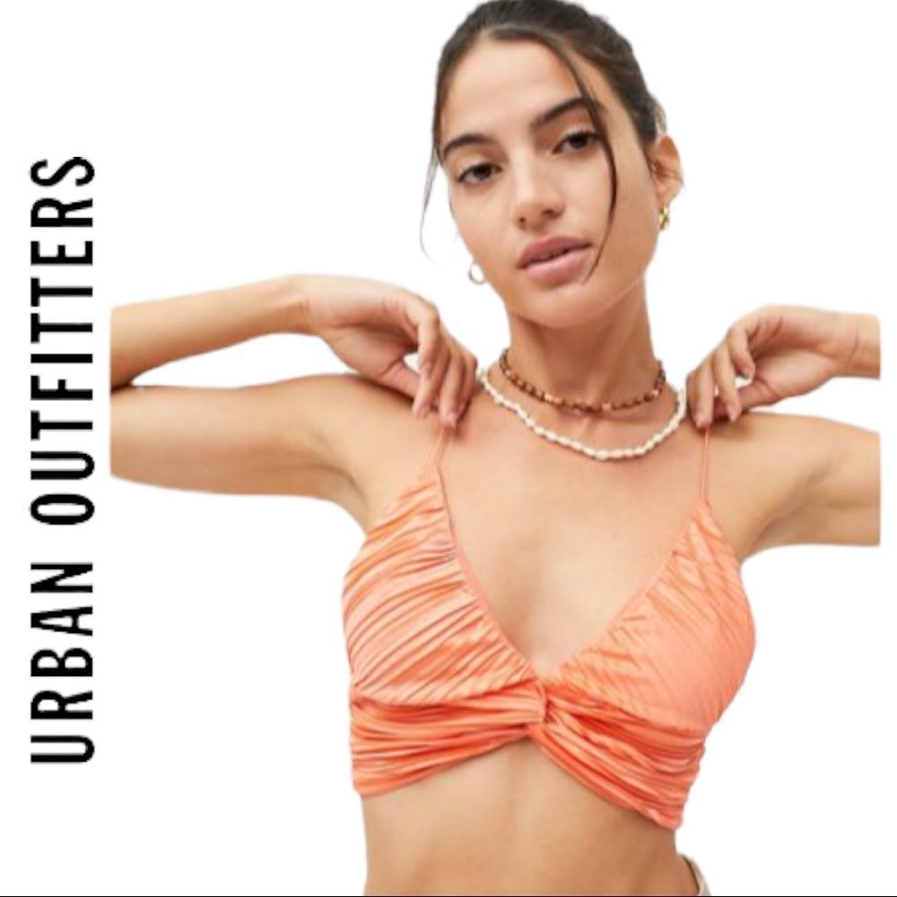 NEW Urban Outfitters UO Samara Twist-Front Coral Cropped Shirt Top M L